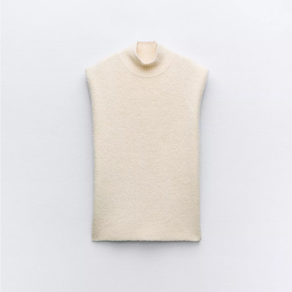 Zara Off-White Knit Sweater and Pants Set
